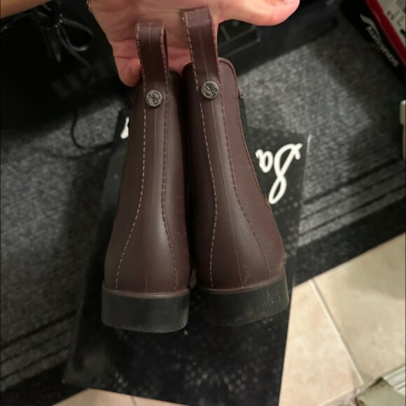 Sam Edelman Tinsley Sangria Matte Rain Boots - Picture 7 of 10